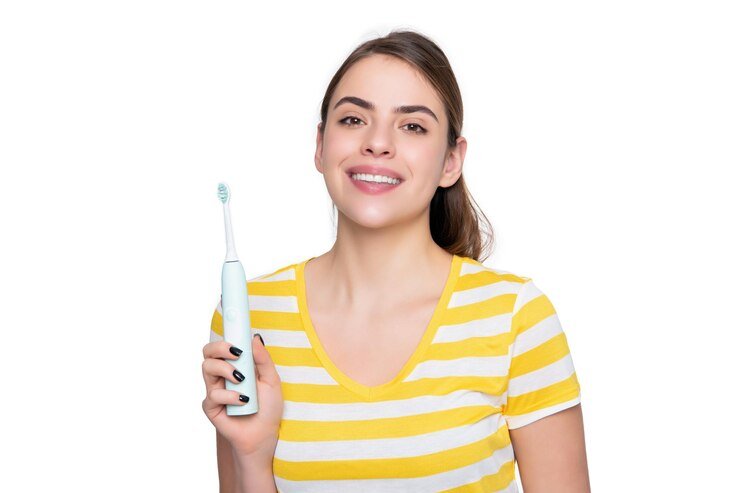 सफेद दांतों के लिए टूथब्रश की जगह हाइड्रोजेल थेरेपी को अपनाना होगा बेहतर