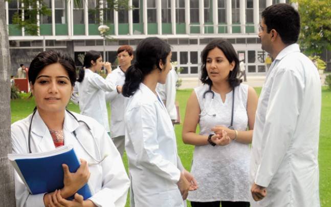 Top 5 Medical Colleges in Canada for International Students in 2022