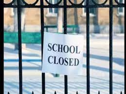 School Closed : सर्दी और कोहरे को देखते हुए नर्सरी से 12वीं तक के स्कूलों में छुट्टी, DM ने जारी किया आदेश, जानिए कब से कब तक बंद रहेंगे स्कूल
