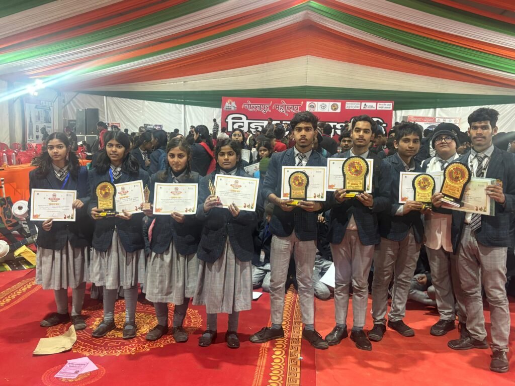 Gorakhpur Mahotsav 2026 में RPIC Convent School ने विज्ञान प्रतियोगिताओं में हासिल किया प्रथम स्थान